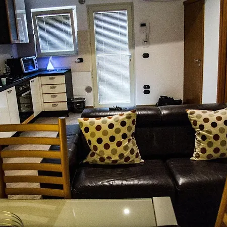 Little House Lägenhet *